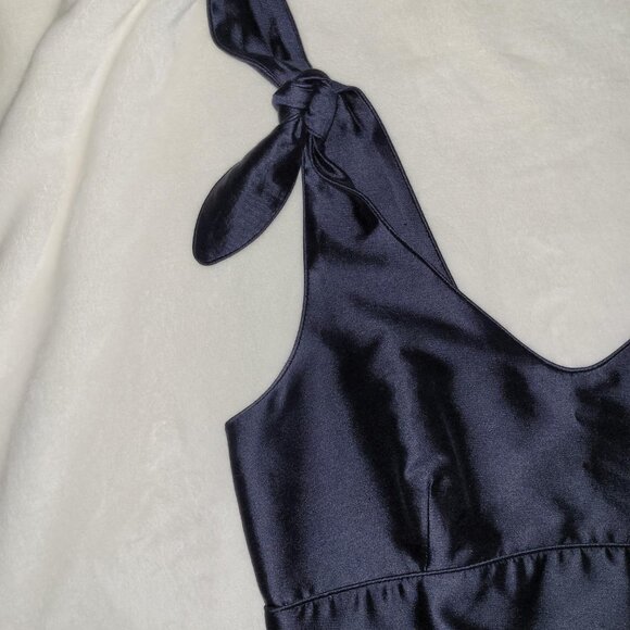 Elizabeth McKay Shoulder Tie Party Dress in Black - Picture 4 of 9